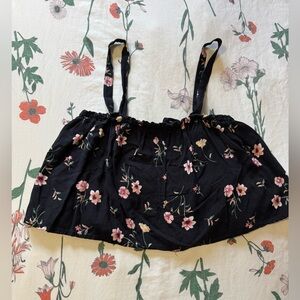 🔴DONATING SOON🔴 Floral Black Crop Top